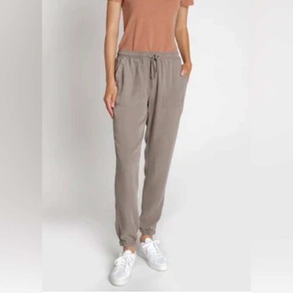 Thread & Supply Tan Joggers for Everyday Comfort